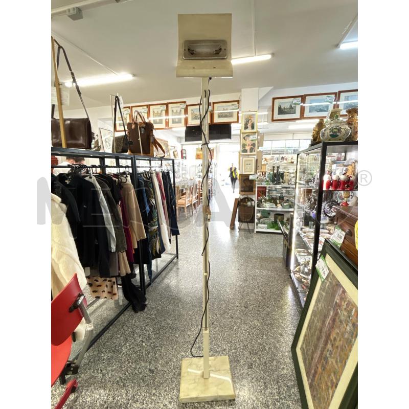PIANTANA FERRO BIANCO B MARMO RIFLETTORE SUPERIORE ORIENTABILE | Mercatino dell'Usato Roma rebibbia 1