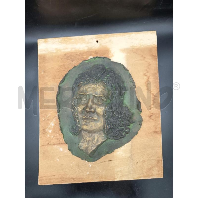 PLACCA BRONZO VOLTO RILIEVO BASE LEGNO | Mercatino dell'Usato Roma rebibbia 1