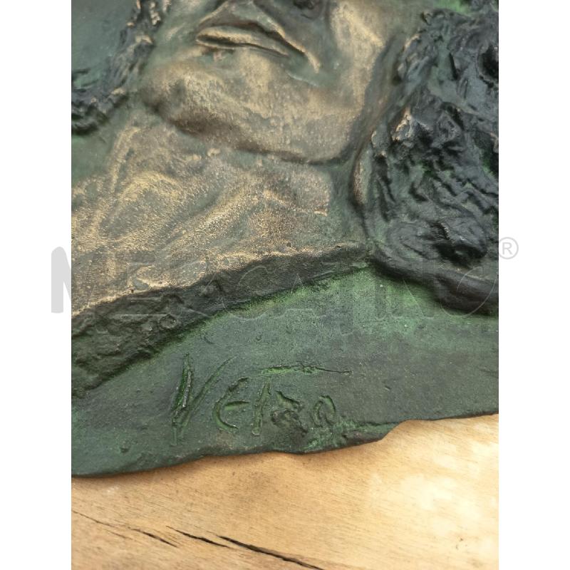 PLACCA BRONZO VOLTO RILIEVO BASE LEGNO | Mercatino dell'Usato Roma rebibbia 3