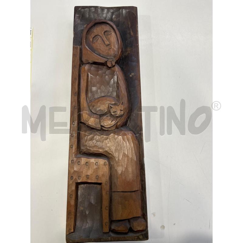 PLACCA LEGNO DONNA SEDUTA CON GATTO 61X19 | Mercatino dell'Usato Roma rebibbia 1