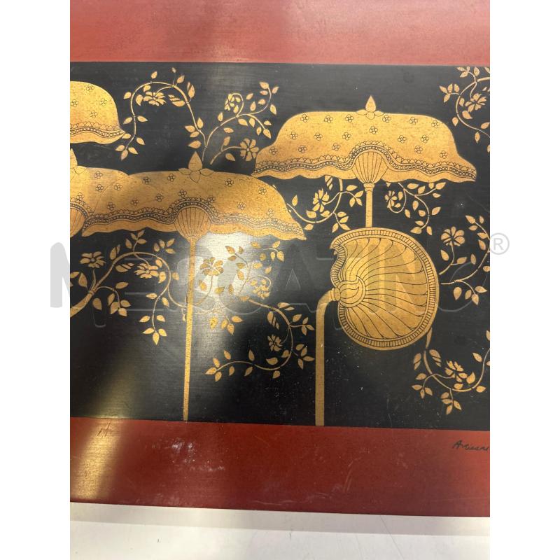 PLACCA ORIENTALE ROSSA NERA OMBRELLI DORATI 40X20 | Mercatino dell'Usato Roma rebibbia 2