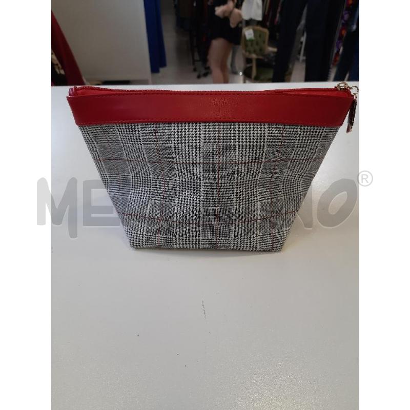 POCHETTE CAMOMILLA GRIGIA ROSSA | Mercatino dell'Usato Roma rebibbia 2