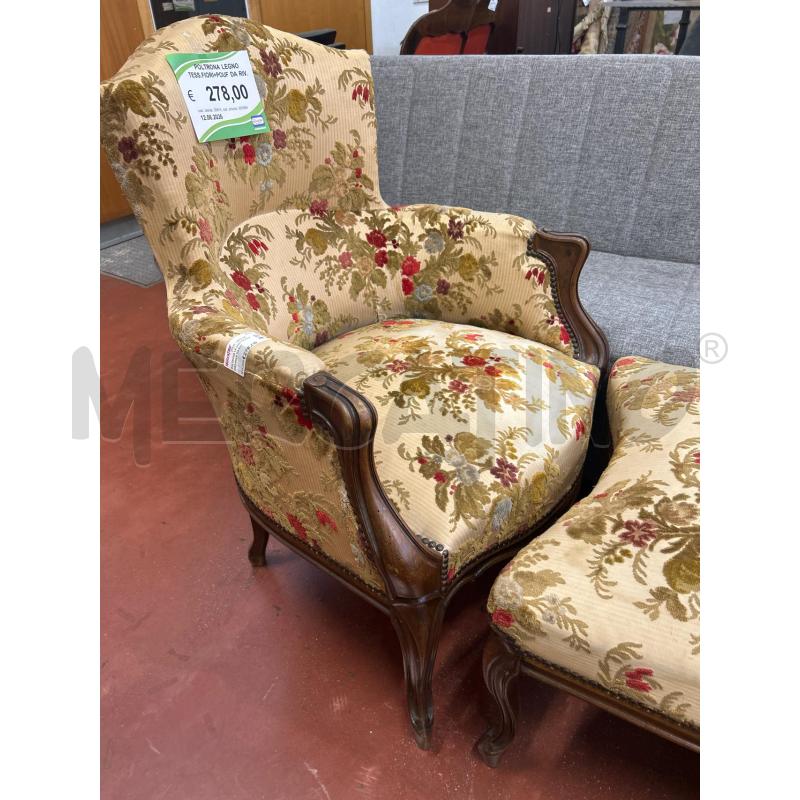 POLTRONA LEGNO TESS.FIORI+POUF DA RIV. | Mercatino dell'Usato Roma rebibbia 2
