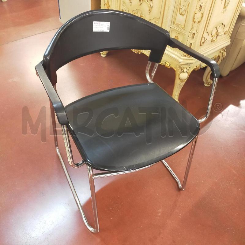 POLTRONCINA DESIGN NERA STRUTT.CROMO | Mercatino dell'Usato Roma rebibbia 1