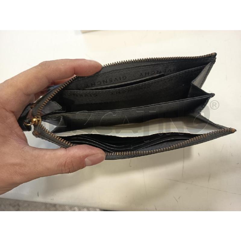 PORTA FOGLIO GIVENCHY NERO FIBIA  | Mercatino dell'Usato Roma rebibbia 4
