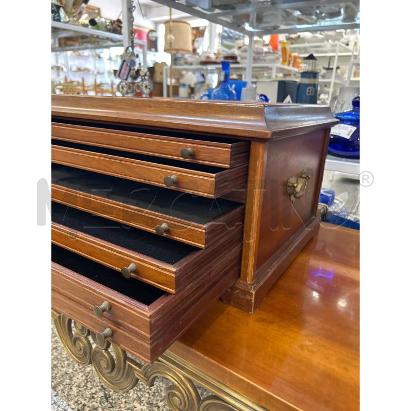 PORTA MEDAGLIE LEGNO 7C BASSI | Mercatino dell'Usato Roma rebibbia 3
