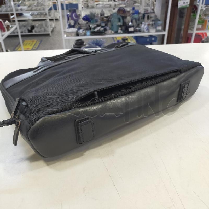 PORTA PC/DOCUMENTI MONTBLANC MERA NO TRACOLLA | Mercatino dell'Usato Roma rebibbia 3