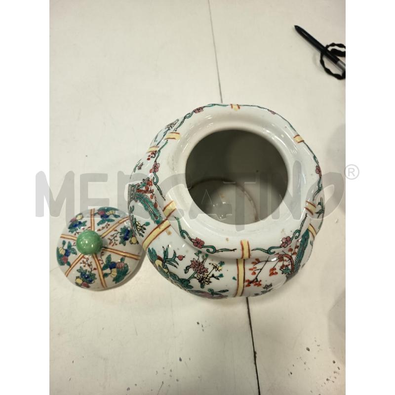 POTICHE VASO ORIENTALE BIANCO DIS VERDI | Mercatino dell'Usato Roma rebibbia 3