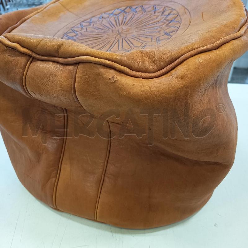POUF PELLE STELLA DA RIV | Mercatino dell'Usato Roma rebibbia 2