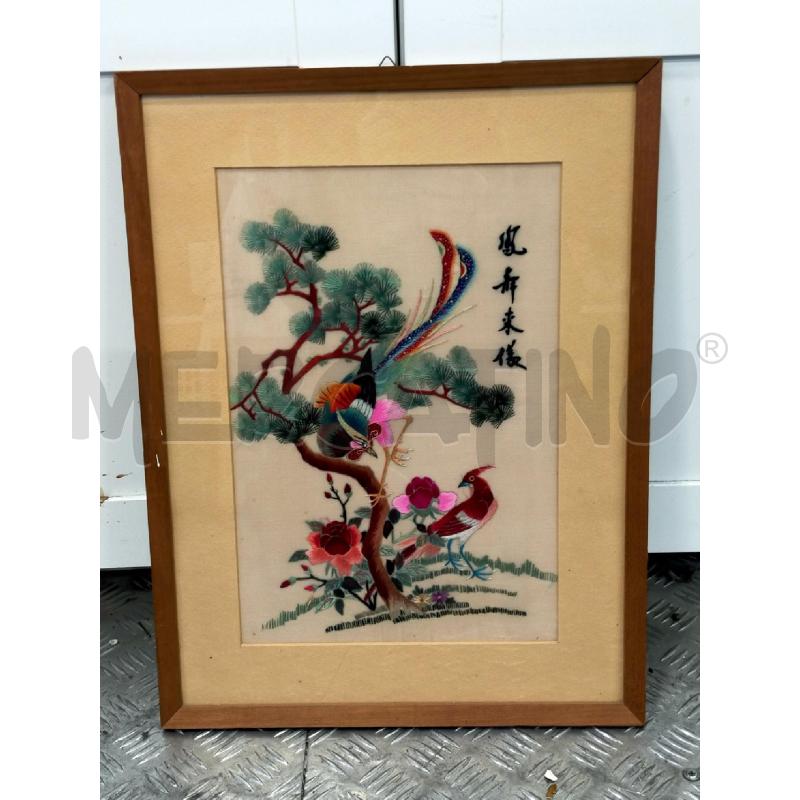 QUADRO CUCITO SU SETA ORIENTALE C LEGNO | Mercatino dell'Usato Roma rebibbia 1