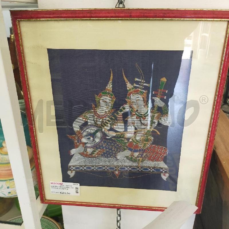 QUADRO INDONESIANO SU STOFFA SUONATORI C ROSSA 43X39 | Mercatino dell'Usato Roma rebibbia 1