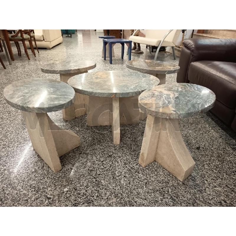 SALOTTINO MARMO OVALE 4PZ+TAVOLINO | Mercatino dell'Usato Roma rebibbia 2