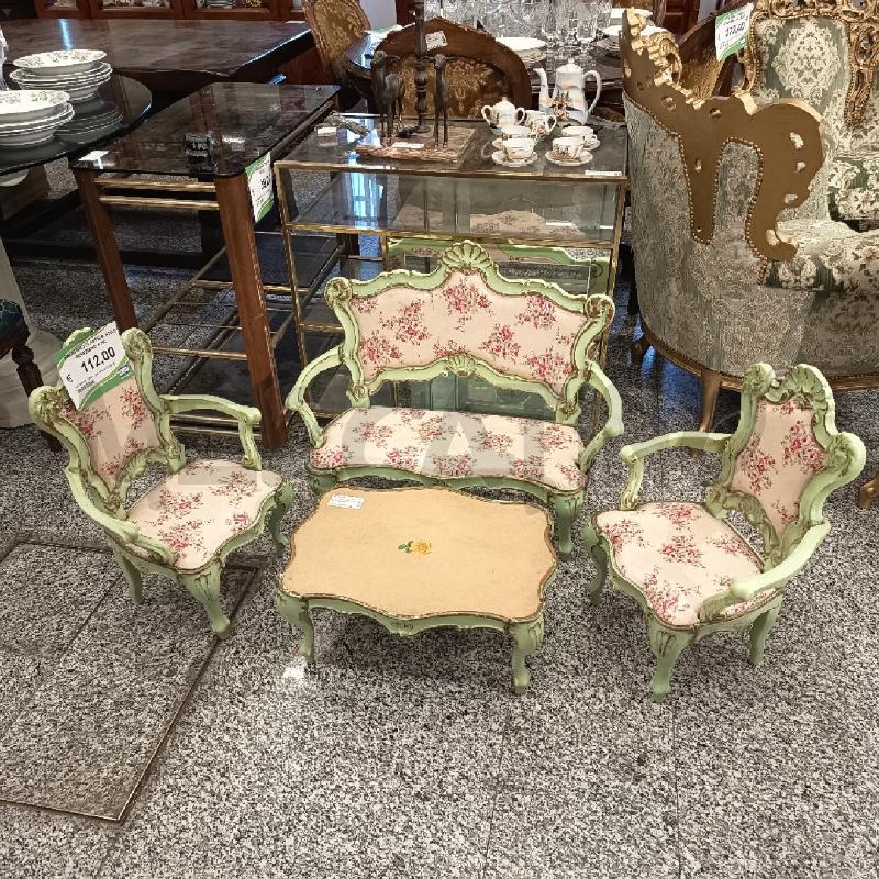 SALOTTINO PLASTICA STILE VENEZIANO 4 PZ | Mercatino dell'Usato Roma rebibbia 1