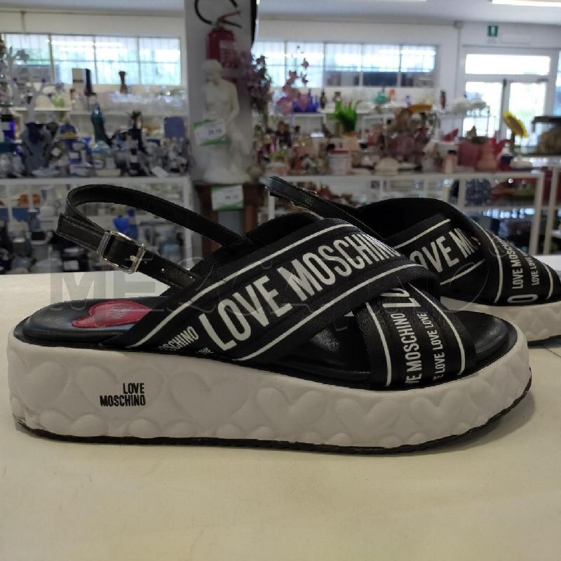 SANDALI DONNA LOVE MOSCHINO NERI SCRITTE BIANCHE | Mercatino dell'Usato Roma rebibbia 2
