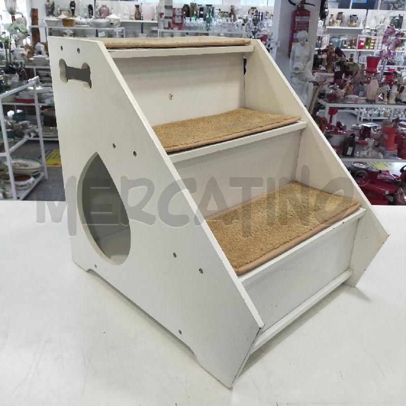 SCALETTA LEGNO BIANCO CON CUCCIA 3 GRADINI | Mercatino dell'Usato Roma rebibbia 1