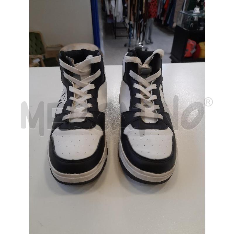 SCARPE BAMBINO MARVEL NERE BIANCHE  | Mercatino dell'Usato Roma rebibbia 2