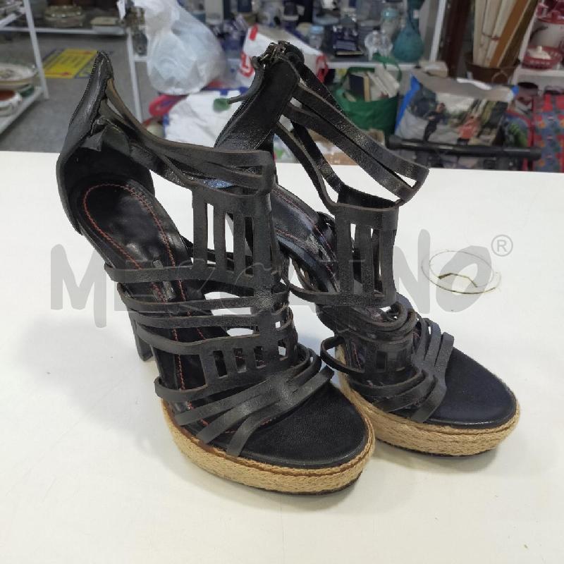 SCARPE DONNA LEFT AND RIGHT SCHIAVA | Mercatino dell'Usato Roma rebibbia 1