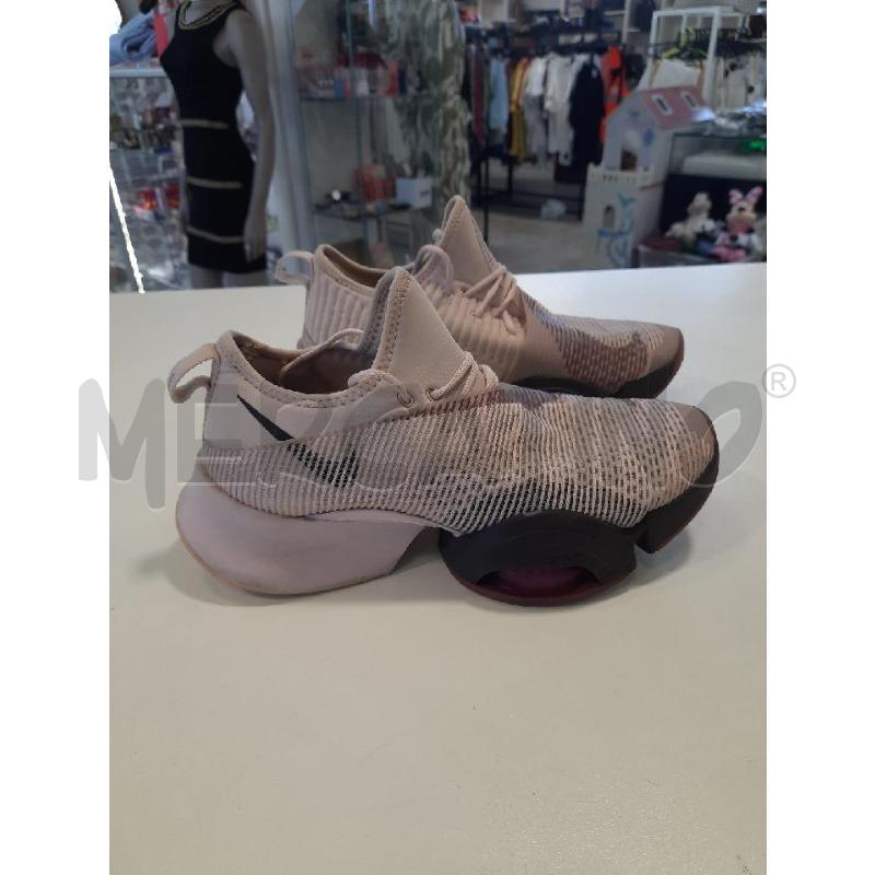 SCARPE DONNA NIKE ROSA | Mercatino dell'Usato Roma rebibbia 1
