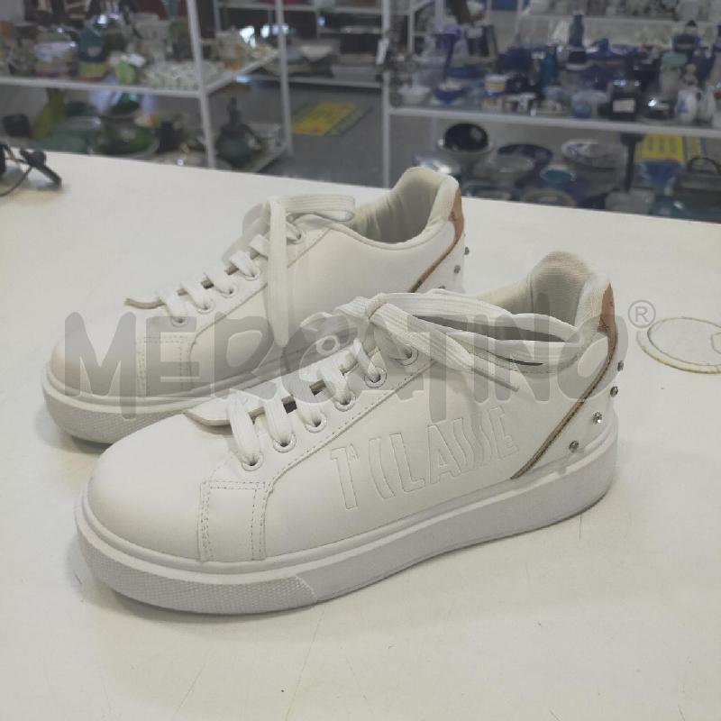 SCARPE DONNA PRIMA CLASSE NIANCHE DA RIV | Mercatino dell'Usato Roma rebibbia 1
