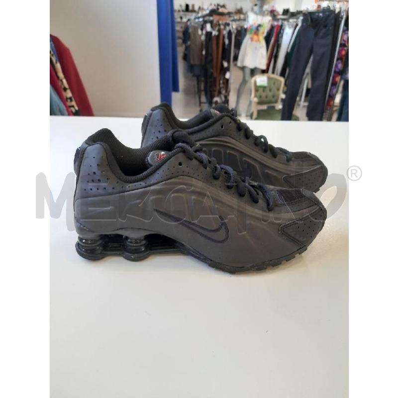 SCARPE DONNA SHOX R4 NERE  | Mercatino dell'Usato Roma rebibbia 1