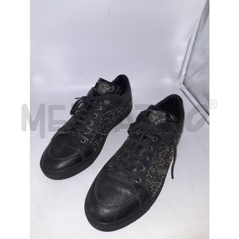 SCARPE DONNA VERSACE NERE PUNTINI CROMO | Mercatino dell'Usato Roma rebibbia 1