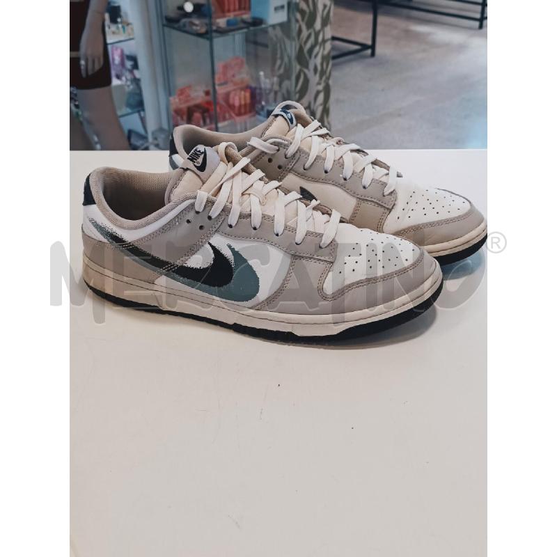 SCARPE UOMO NIKE GRIGE BIANCHE | Mercatino dell'Usato Roma rebibbia 1