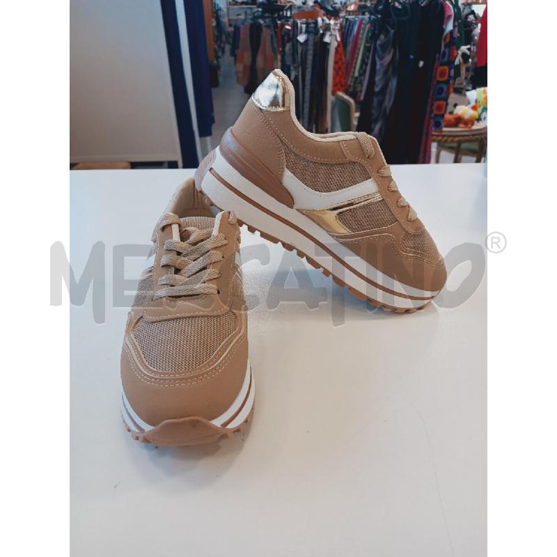 SCARPONI DONNA BEIGE RIGHE ORO | Mercatino dell'Usato Roma rebibbia 3
