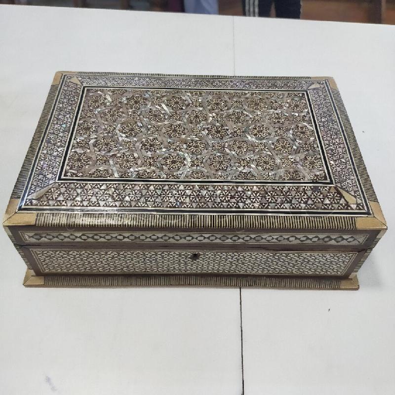 SCATOLA LEGNO INTARSIATA MADREPERLA DA RIV | Mercatino dell'Usato Roma rebibbia 1