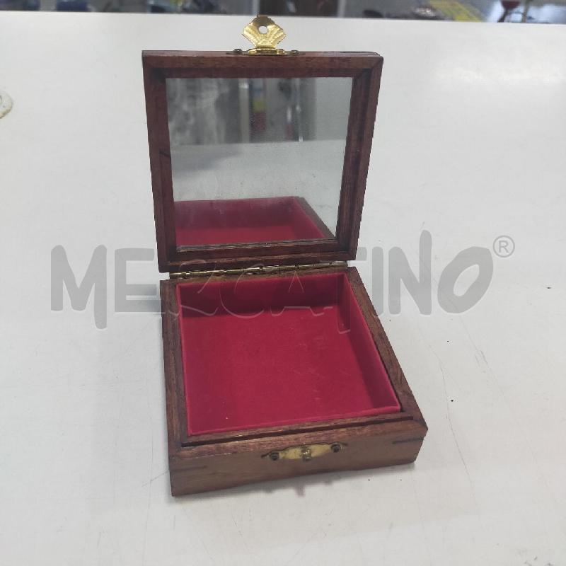 SCATOLA LEGNO ORIENTALE VETRO VOLTO DONNA | Mercatino dell'Usato Roma rebibbia 2