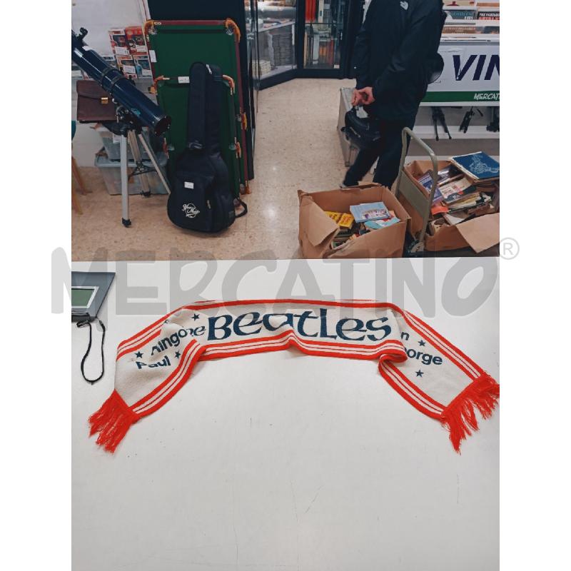SCIARPA BEATLES | Mercatino dell'Usato Roma rebibbia 1