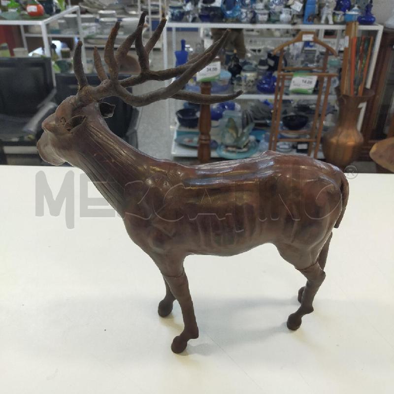 SCULTURA ANIMALE CUOIO CERVO | Mercatino dell'Usato Roma rebibbia 2