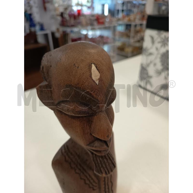 SCULTURA ETNICA LEGNO INTARSI BIANCHI UOMO | Mercatino dell'Usato Roma rebibbia 3