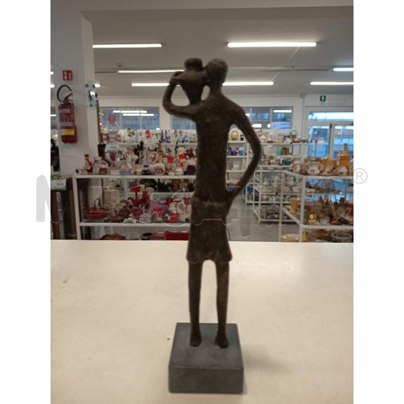 SCULTURA PICCOLA BRONZO SIMONCINI UOMO CON VASO | Mercatino dell'Usato Roma rebibbia 3