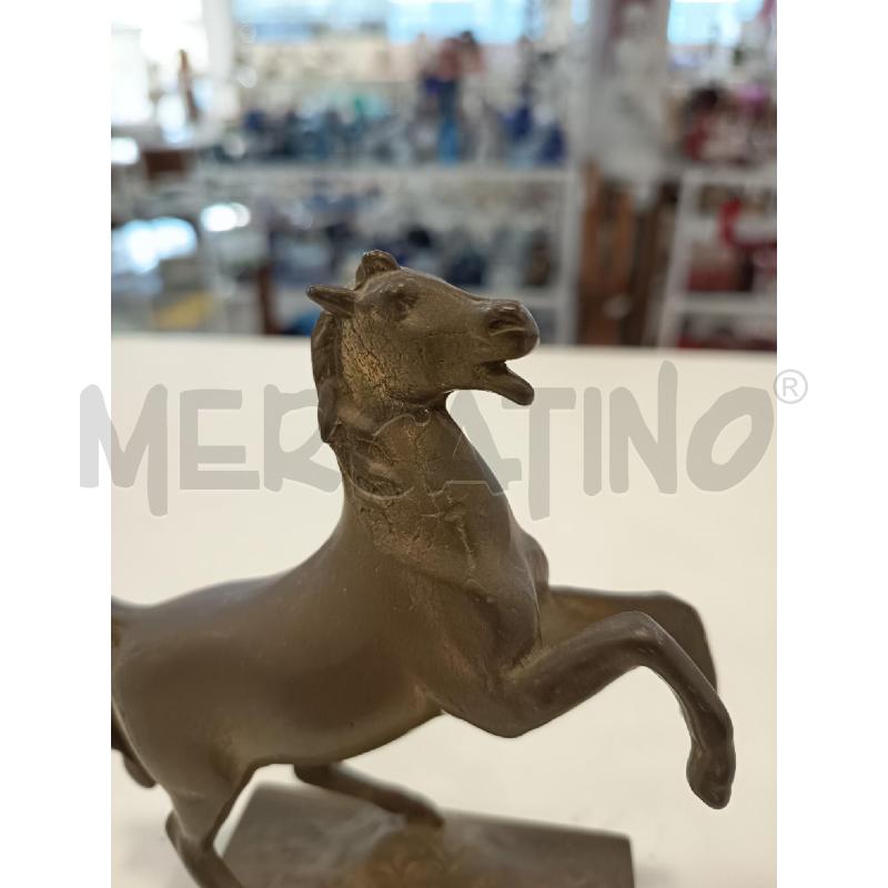 SCULTURA PICCOLA CAVALLO OTTONE | Mercatino dell'Usato Roma rebibbia 3