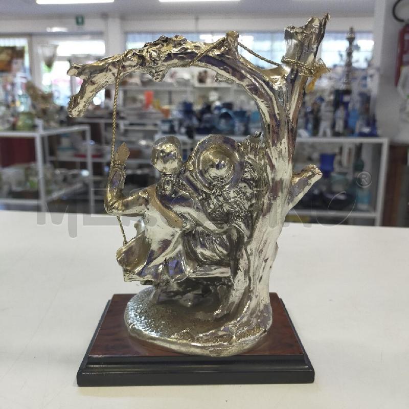 SCULTURA PICCOLA COPPIA CROMO SU ALTALENA | Mercatino dell'Usato Roma rebibbia 2