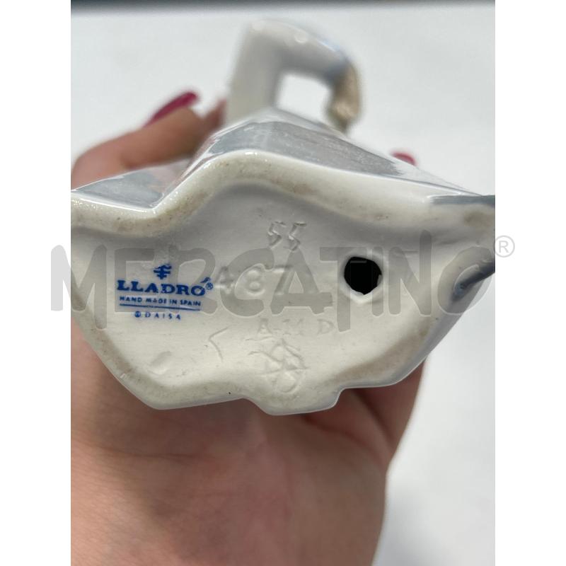 SCULTURA PICCOLA LLADRO RAGAZZA CON MANDOLINO | Mercatino dell'Usato Roma rebibbia 3