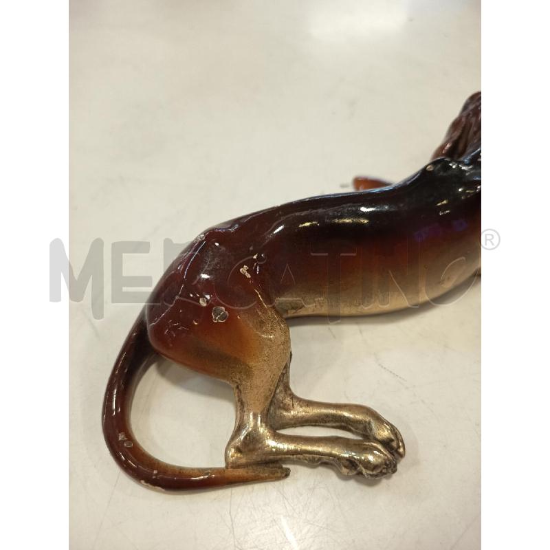 SCULTURA PICCOLA MET CANE MARRONE SDRAIATO | Mercatino dell'Usato Roma rebibbia 2