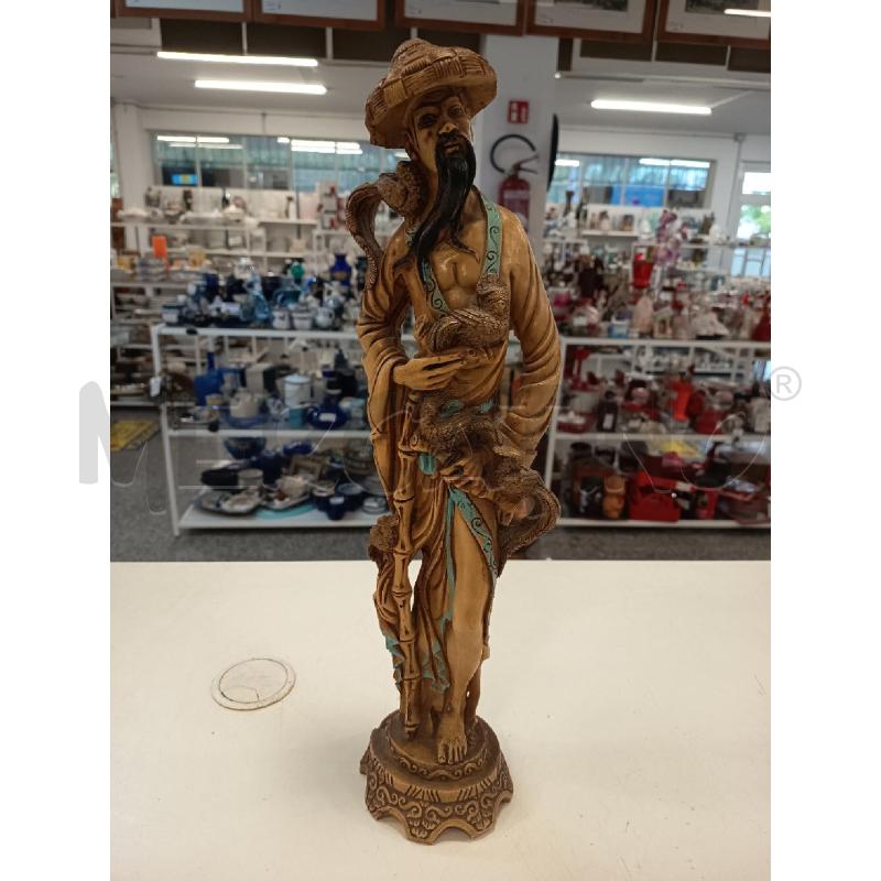 SCULTURA RESINA ORIENTALE UOMO BASTONE VOLATILI | Mercatino dell'Usato Roma rebibbia 1