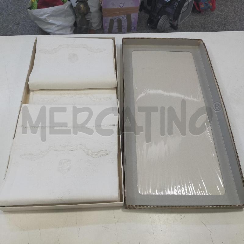 SET 4 ASCIUGAMANI PURO LINO RICAMATI | Mercatino dell'Usato Roma rebibbia 1