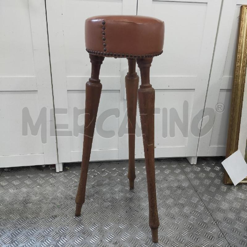 SGABELLO 3Z LEGNO SED MARRONE | Mercatino dell'Usato Roma rebibbia 1