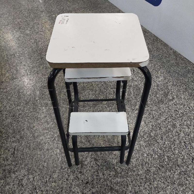SGABELLO SCALETTA VINTAGE BIANCO NERO DA RIV GIEFFE | Mercatino dell'Usato Roma rebibbia 1