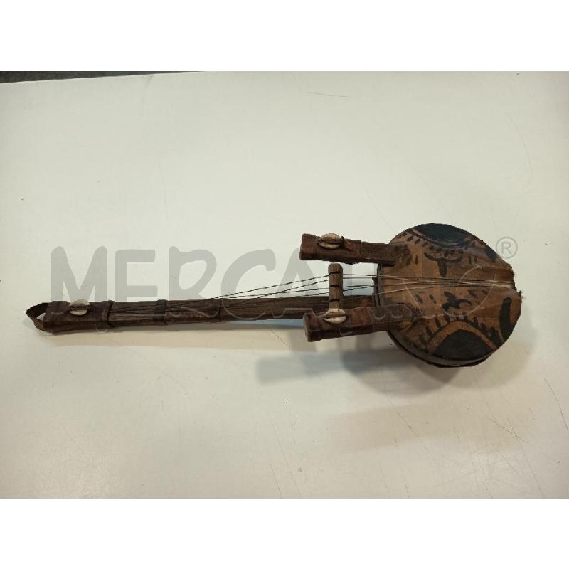 STRUMENTO MUSICALE ETNICO  LEGNO PELLE 3 CORDE | Mercatino dell'Usato Roma rebibbia 1