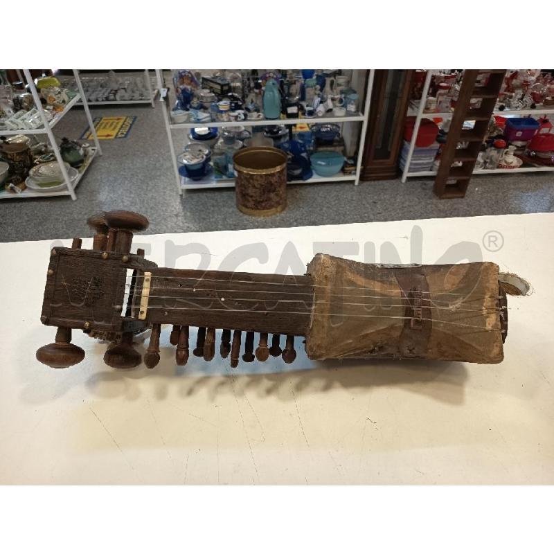 STRUMENTO MUSICALE SARANGI INDIANO DA RIV  | Mercatino dell'Usato Roma rebibbia 1