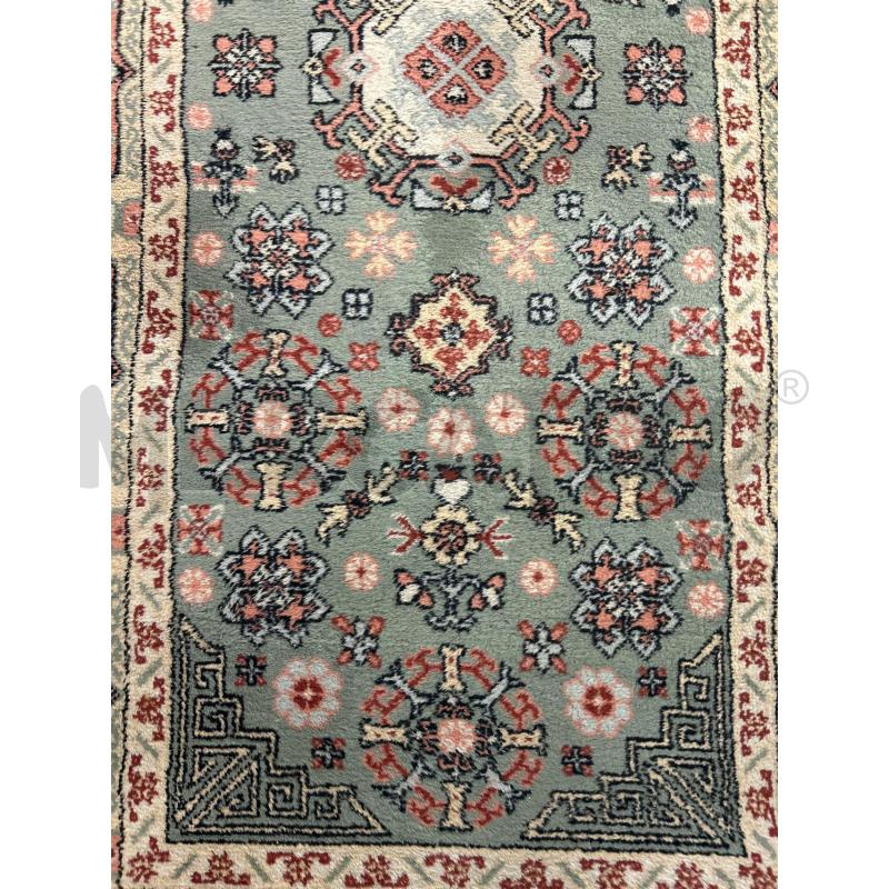 TAPPETO AZZURRO VERDE ROSA | Mercatino dell'Usato Roma rebibbia 2