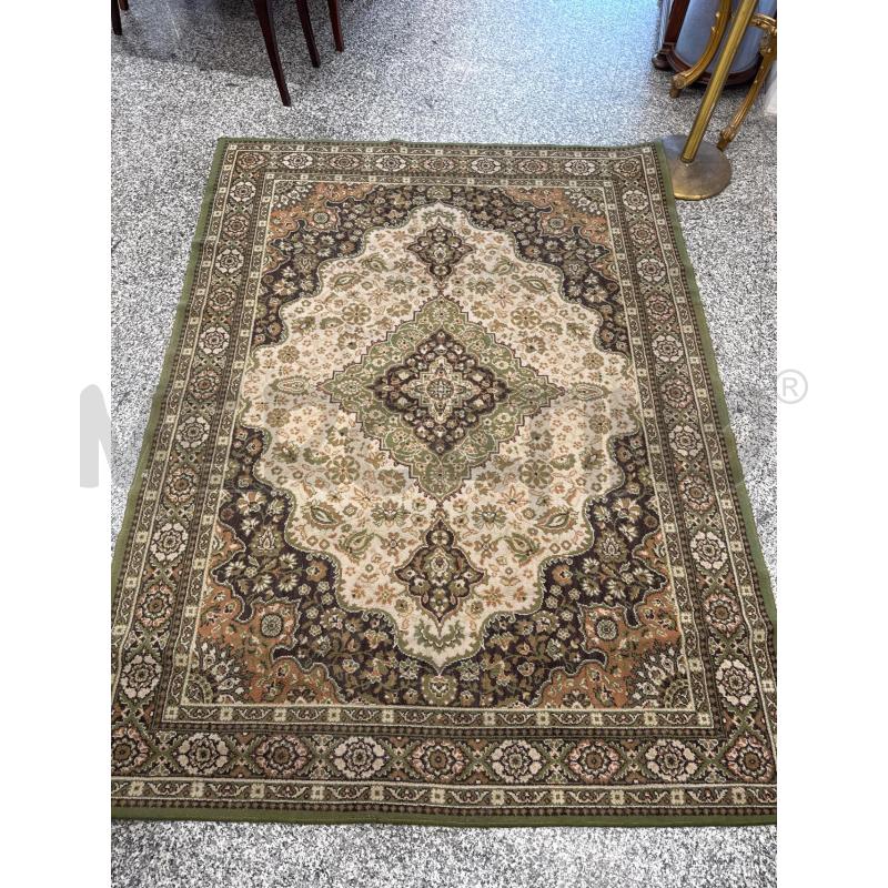 TAPPETO VERDE MILITARE FIORI 220 X 165 | Mercatino dell'Usato Roma rebibbia 1