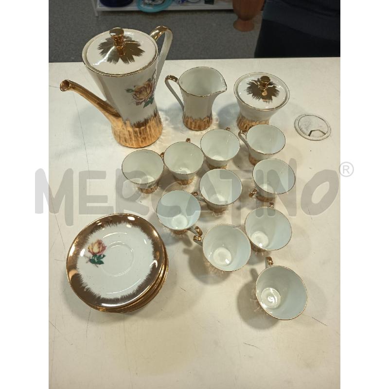 TAZZE CERAM BAVARIA DEC DOR 10 PZ + 3 PORTATE | Mercatino dell'Usato Roma rebibbia 1