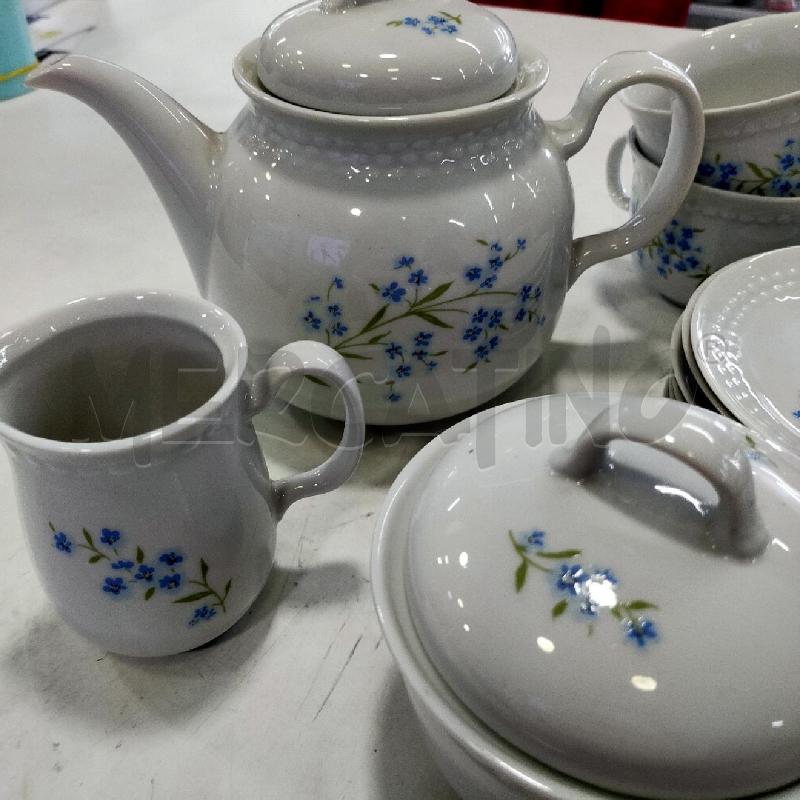 TAZZE CERAM BIANCA FIORI BLU 6PZ+3 PORTATE | Mercatino dell'Usato Roma rebibbia 4