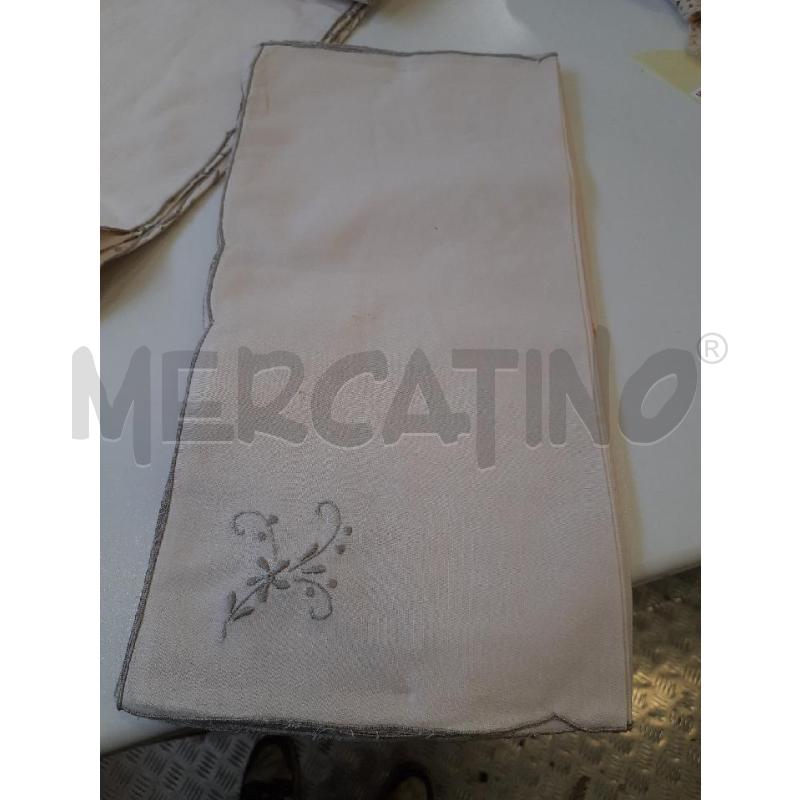 TOVAGLIA+12TOVAGLIOLI BEIGE RICAMI GRIGI | Mercatino dell'Usato Roma rebibbia 2