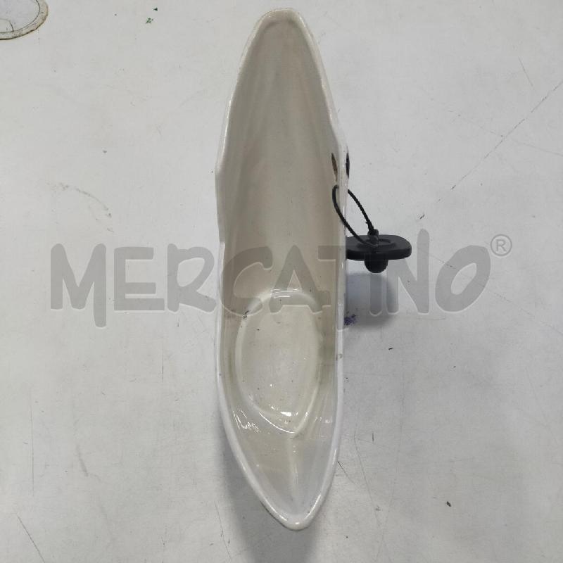 VASO CERAM SARDA BIANCA DIS PERSONE 1 BUCO | Mercatino dell'Usato Roma rebibbia 2