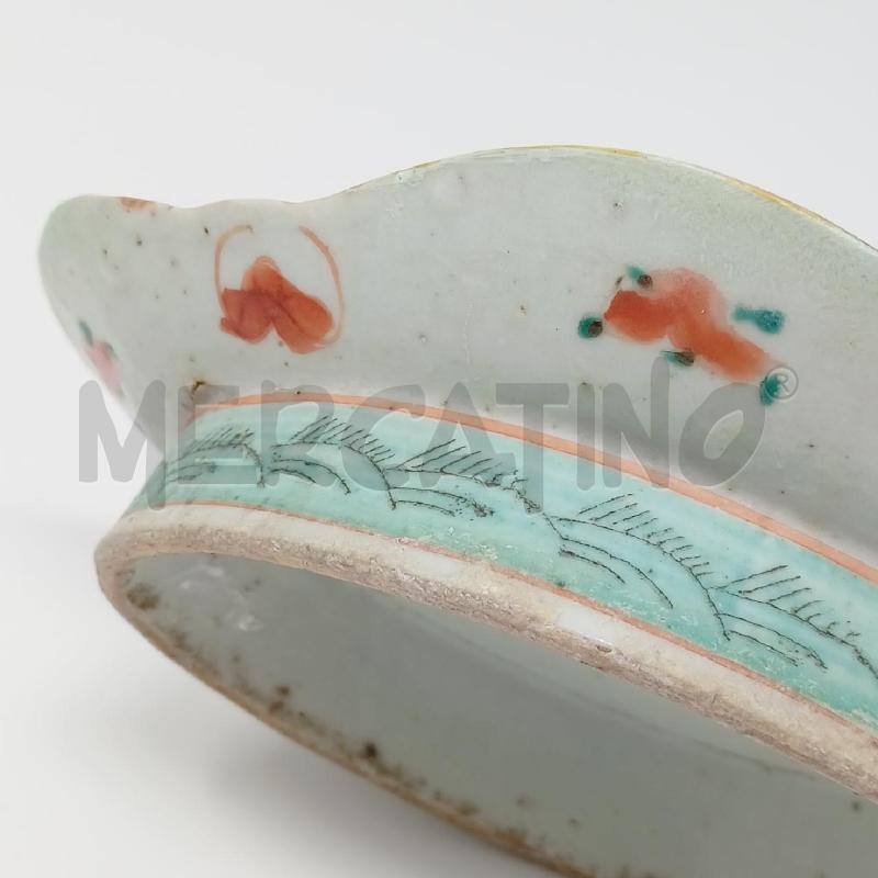 ALZATA CINESE CERAMICA ROMBOIDALE BORDO AZZURRO DEC FIORI ROSA  | Mercatino dell'Usato Roma re di roma 2